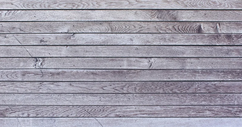 Poser le lambris PVC au mur : ossature ou collage ?